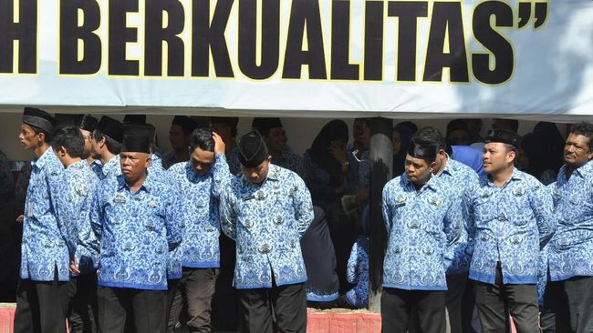 MK Tegaskan PNS Koruptor Harus Dipecat