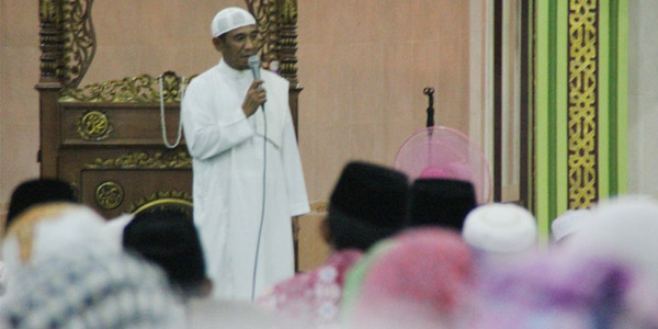 Kades Harus Mampu Selesaikan Persoalan Desa