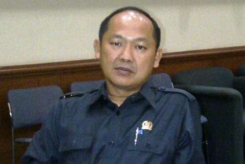 Aseng Kembali Ngantor ke DPRD Riau 