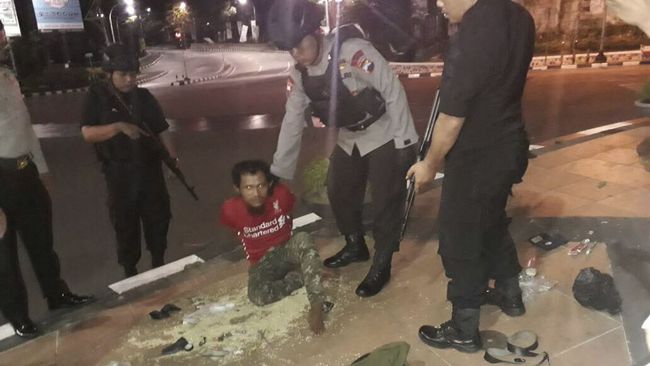Polisi Pastikan Pria Berpisau di Mapolda Jateng Bukan Teroris 