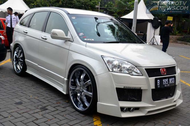 Zainul Arifin Piara Honda CR-V Tahun 2012 dengan Konsep Transformer