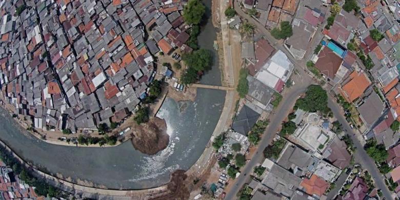 Normalisasi Sungai Ciliwung Terhambat Pembebasan Lahan 