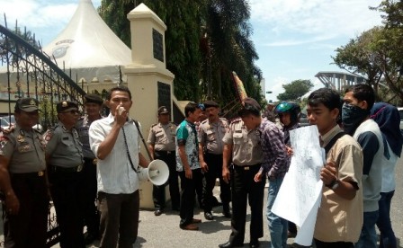 Diduga Jual Lahan Sawit Milik Koperasi, Mahasiswa Desak Anggota DPRD Rohul Diperiksa 