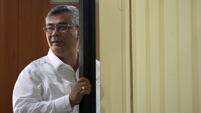 Bupati Buton Tersangka Baru KPK Penyuap Akil Mochtar