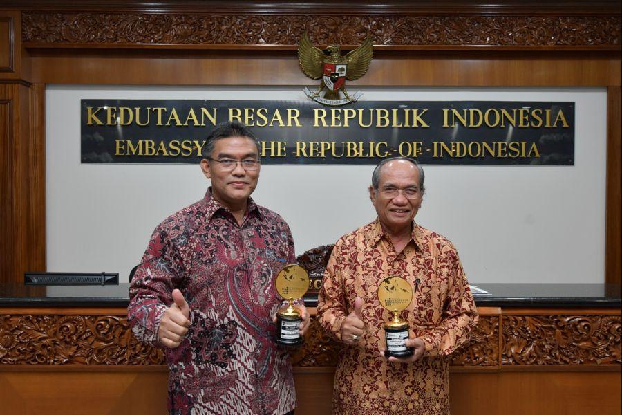 Bank Riau Kepri Dianugerahi 4 Award Nasional Pada APBI VI 2017