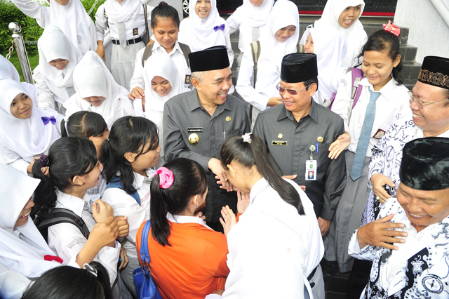 Riau Terus Tingkatkan Pelayanan dan Pendidikan Berkualitas