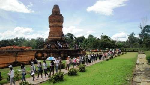 Banyaknya Pungli dan Premanisme di Candi Maura Takus Jadi Viral di Media Sosial 