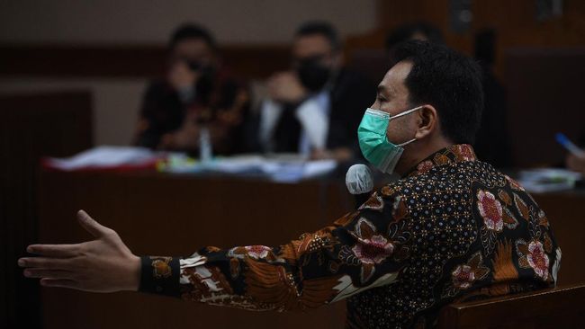 Kasus Suap, Azis Klaim Cuma Pinjamkan Uang ke Penyidik KPK
