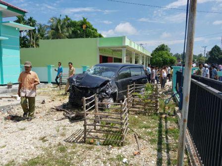 Tabrak Mobil Inova, Dua Pengendara Sepeda Motor di Kuansing Tewas Ditempat 