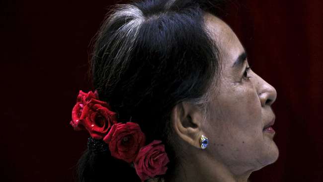Jelang Pemilu, Media Independen Myanmar Penuh Wajah Suu Kyi