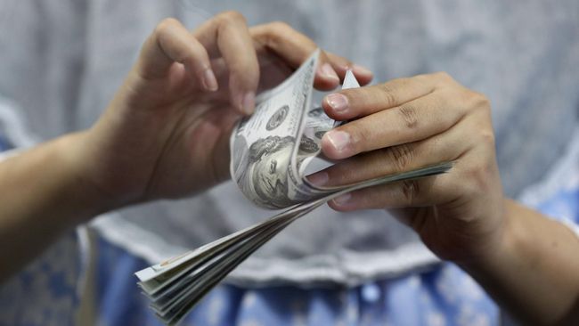 Rupiah Tak Bertenaga, Dibuka Lesu Jelang Rilis Neraca Dagang 