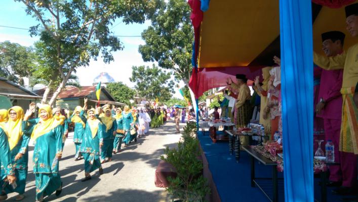 Ribuan Warga Meranti Ikut Memeriahkan Pawai Taqruf Pembukaan MTQ Ke-VIII