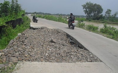 Peningkatan Jalan Pematang Duku-Kembung Luar Terindikasi Rugikan Negara Rp2 Miliar Lebih