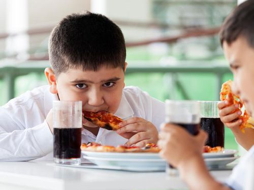 Tips Lakukan Program Penurunan Berat Badan Pada Anak Obesitas