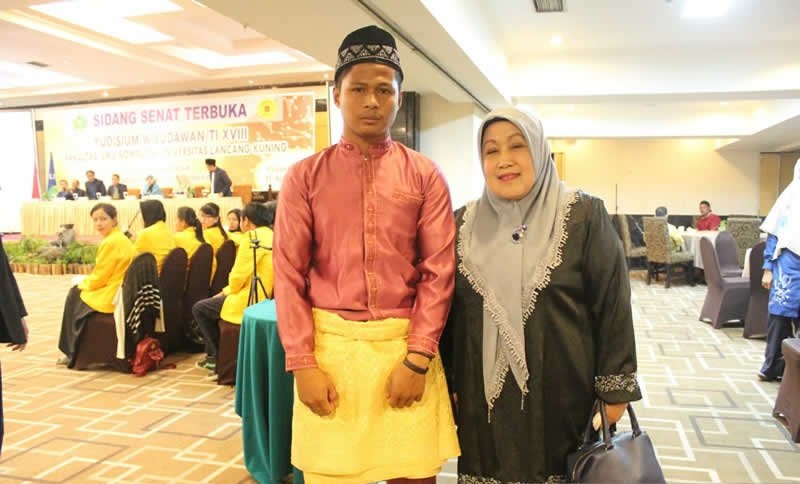 Anak Petani Kuansing ini jadi Pemuncak Yudisium Fasilkom Unilak