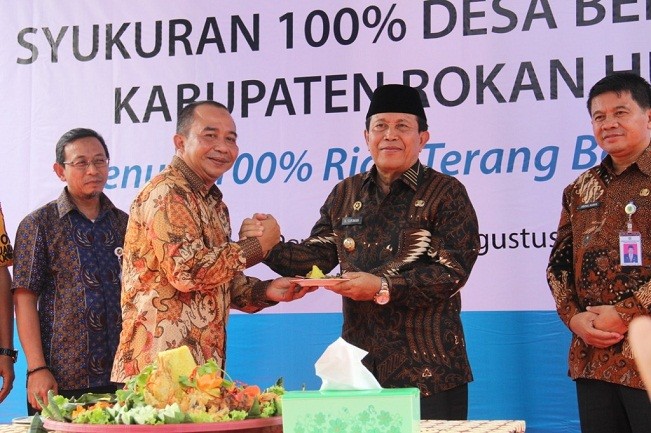 Seluruh Desa di Rohul Sudah Dialiri Listrik