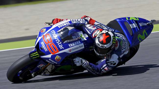 Persaingan Rossi dengan Lorenzo Meruncing 