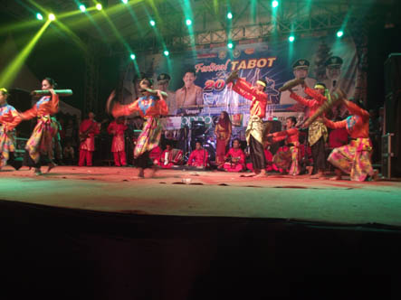Rohil Ikuti Festival Budaya Nusantara Kawasan Perbatasan Negara 2015 di TMII