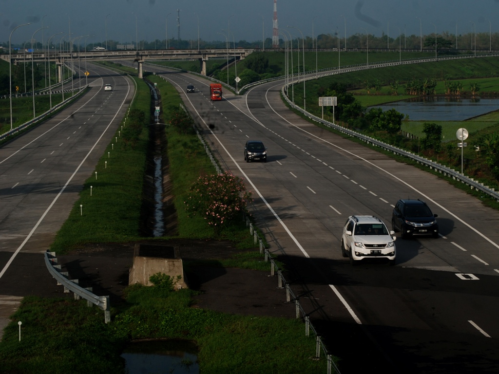 Kenapa Tarif Tol Sulit untuk Gratis? 