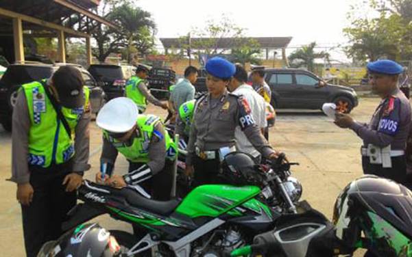 Langgar Aturan Sejumlah Personil Polres Inhu Ditilang 