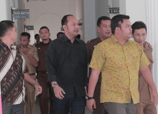 Seorang Sempat Ancam Wartawan, 4 PNS DKPP Rohil Tersangka Korupsi Ditahan Jaksa