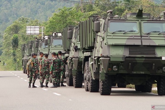 Roket Astros Perkuat Pertahanan Negara di Natuna 