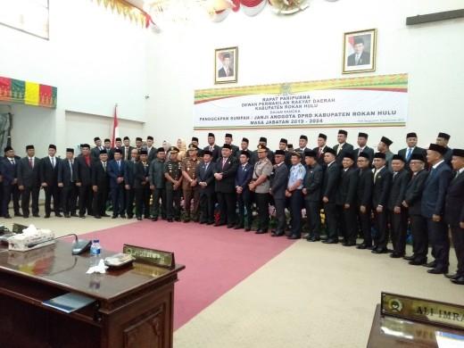 45 Angggota DPRD Rohul Resmi Dilantik, Berikut Nama - namanya