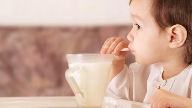 Susu kental manis mengandung tinggi gula 