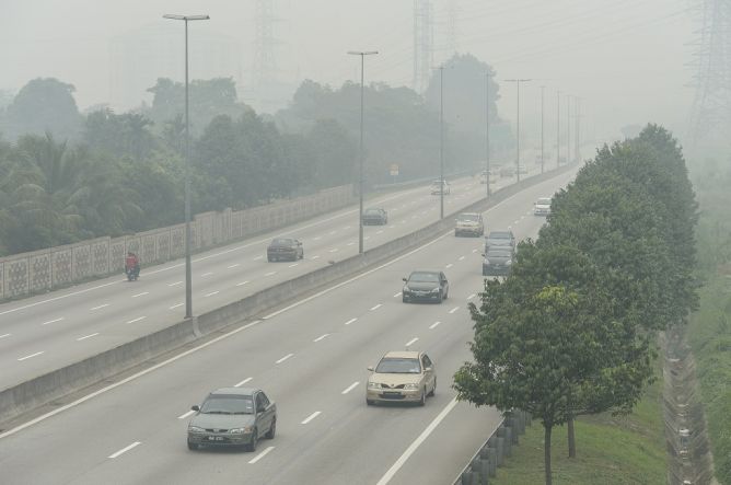 Kabut Asap Kian Pekat, Malaysia Liburkan Hampir Semua Sekolah