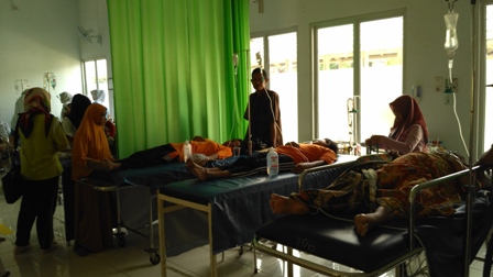 Keracunan Makanan, Puluhan Karyawan PT ISK Dilarikan ke RSUD Puri Husada Tembilahan 