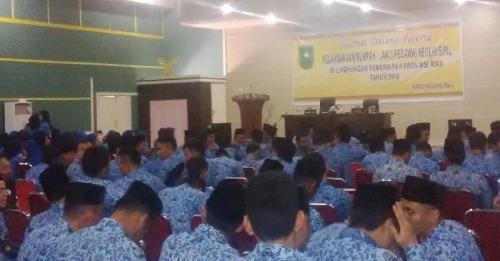 Dua Tahun Mengabdi, 242 PNS Baru Pemprov Riau Diambil Sumpah Janji