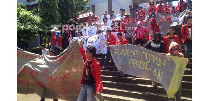Dilema Komersialisasi Pendidikan Tinggi