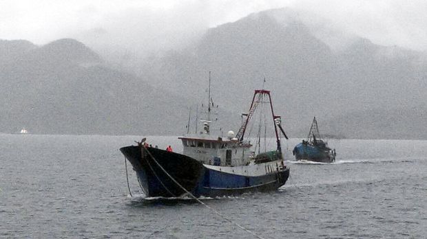 Kapal Pengawas China Sempat Bayangi KRI Imam Bonjol di Natuna