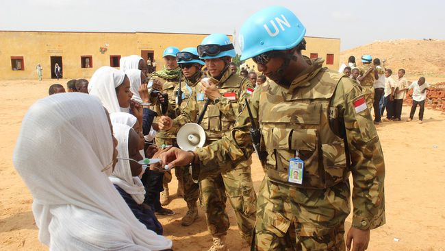Unamid Beri Penghargaan Pasukan TNI di Sudan 