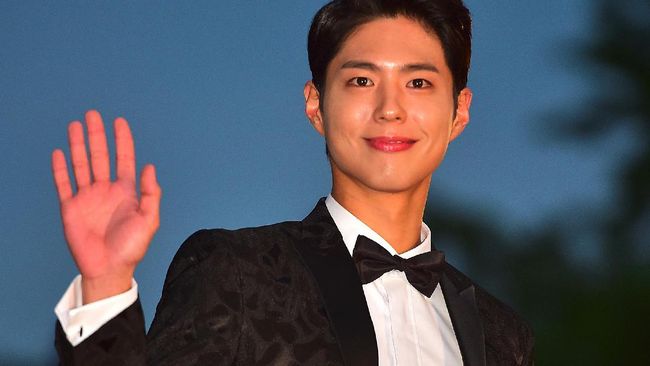 Park Bo Gum Buka Suara Soal Perceraian Song Hye Kyo