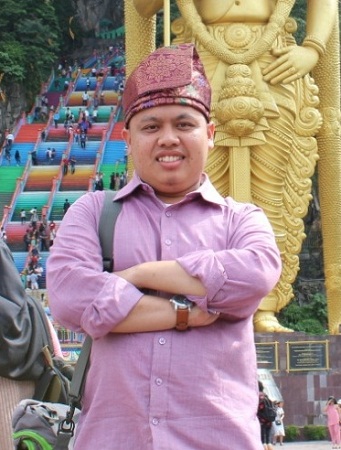 KATA ADALAH SENJATA 