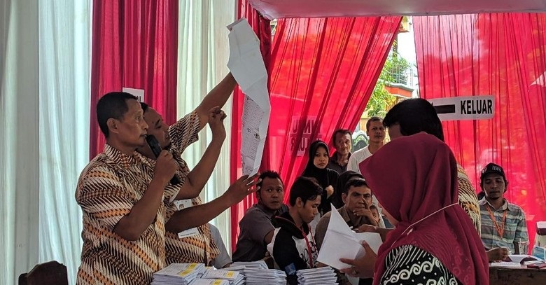 Pemilu 2019 Disoal, Ini Lho 3 Alasan MK Perintahkan Pemilu Serentak