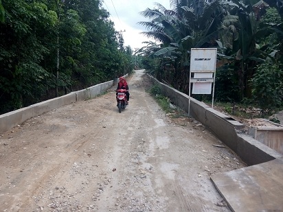 Proyek Turap Tak Sesuai RAB