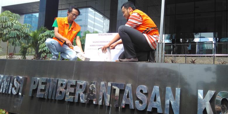 Tolak Revisi UU KPK, Dua 