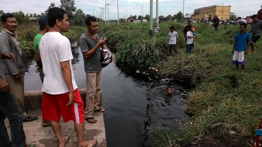 Cari Lukah, Siswi SD Dumai Tewas Tenggelam di Kanal
