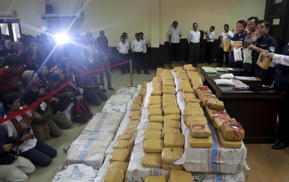 Ganja 20 Kilogram Lolos di Empat Bandara Indonesia