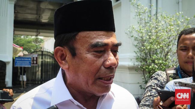 Fachrul Razi Emoh Komentari soal Tak Diundang ke Hari Santri
