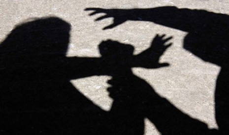 Gara-Gara Berkenalan di Facebook, Gadis Remaja Diperkosa 5 Pemuda di Semak 