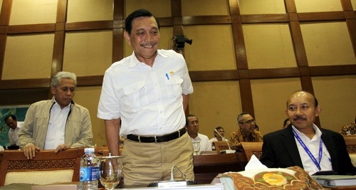 Janji Luhut: Kita Bongkar Calo-calo yang Bikin Harga Gas Jadi Mahal