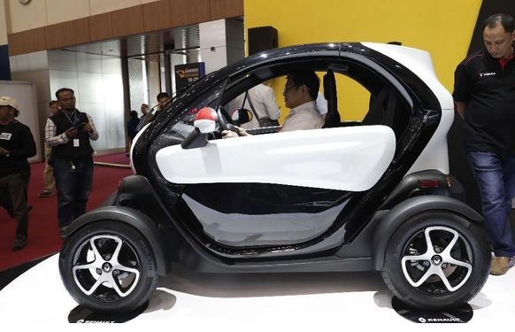 Prancis Sodorkan Bantuan Mobil Listrik ke Indonesia