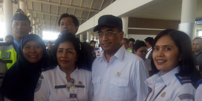 Pemerintah Minta Maskapai Beri Harga Tiket Murah Penerbangan Siang 