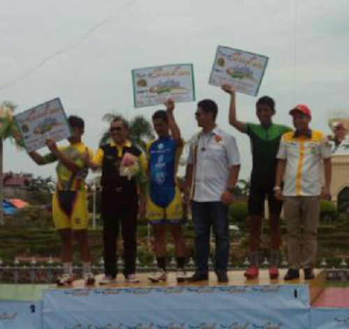 Etape Terakhir Tour de Siak, Pebalap Indonesia Juara Satu, Dua dan Tiga 