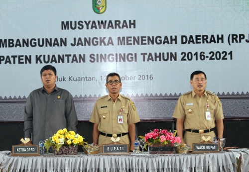 Delapan Isu Strategis Pembangunan Kuansing Era Mursini - Halim