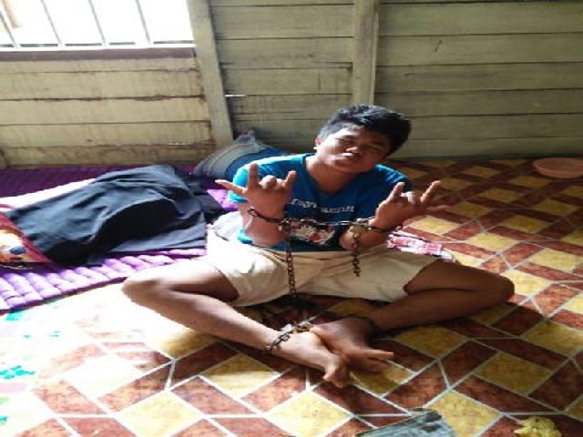 Sering Mengamuk, Yualdi Terpaksa Dirantai
