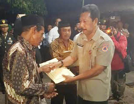 Pemprov Riau Santuni Keluarga, Pratu Wahyudi Dimakamkan Secara Militer 